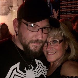 Meet your Posher, Becki